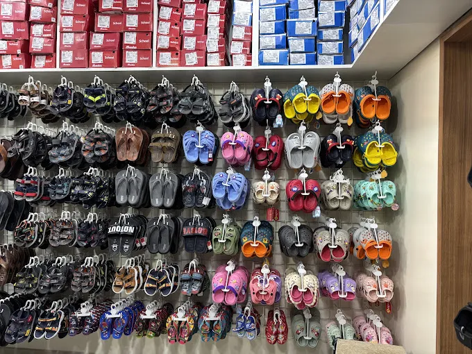 SA FOOTWEAR & BAGS